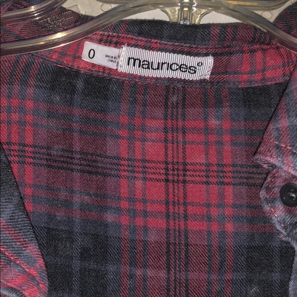 Maurices button down size 0 - Picture 2 of 4